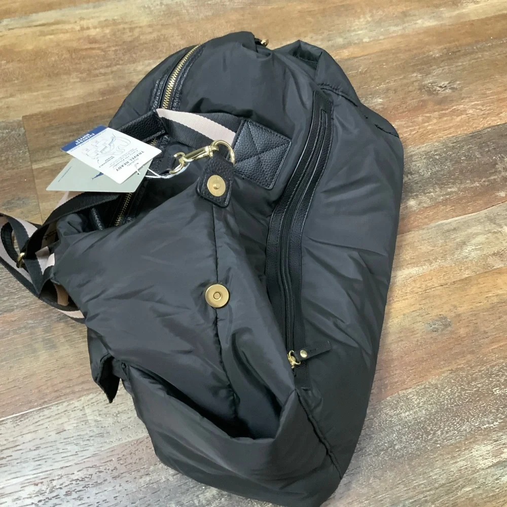 NWT Tommy Bahama Everyday Duffle - Black Puffer Weekender Carry-On Bag